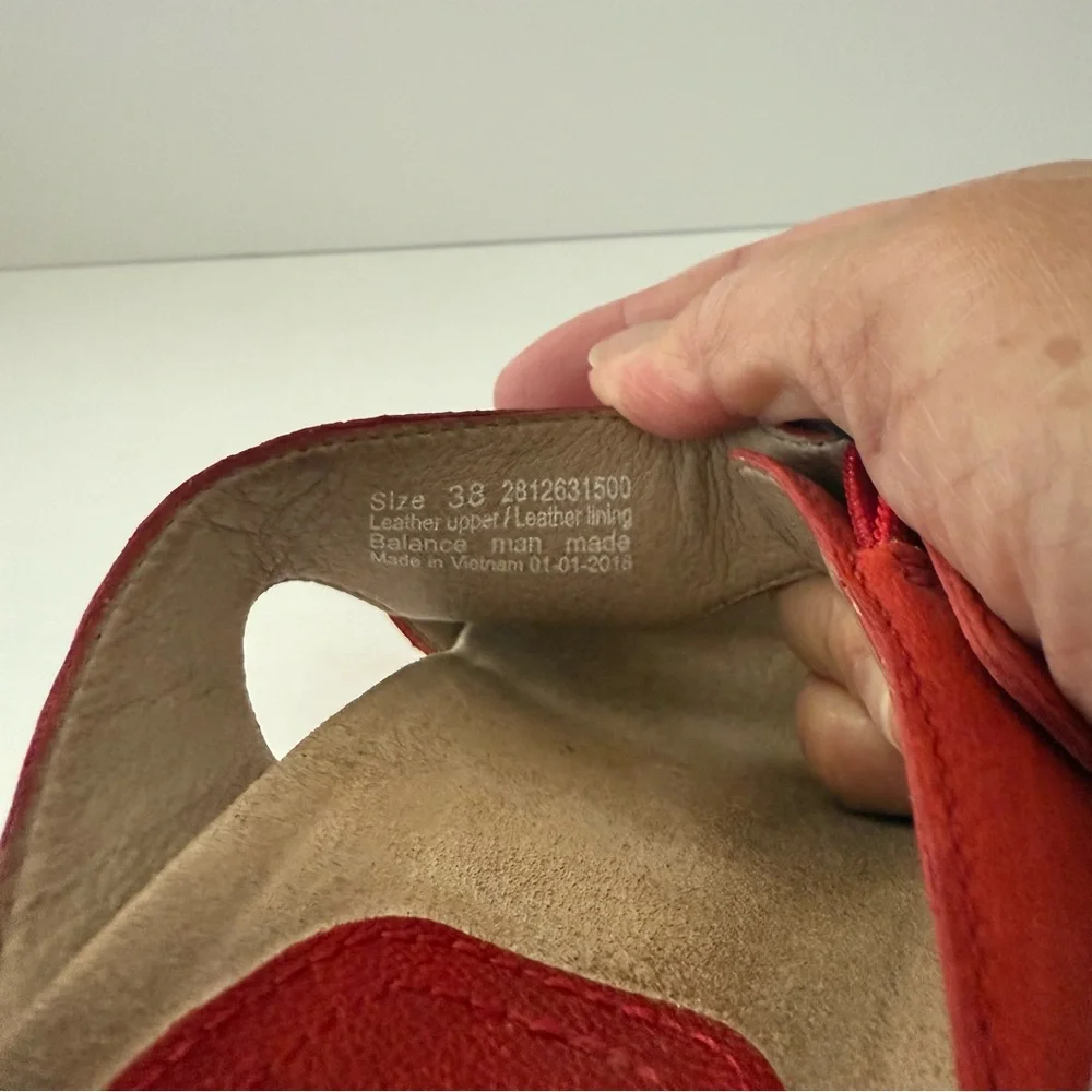 Dansko Carla Red Leather Wedge Slip-On – Women’s Size 38 - Picture 5 of 6